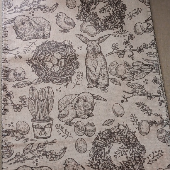Marlo Lorenz Easter table runner NWT - Picture 4 of 4